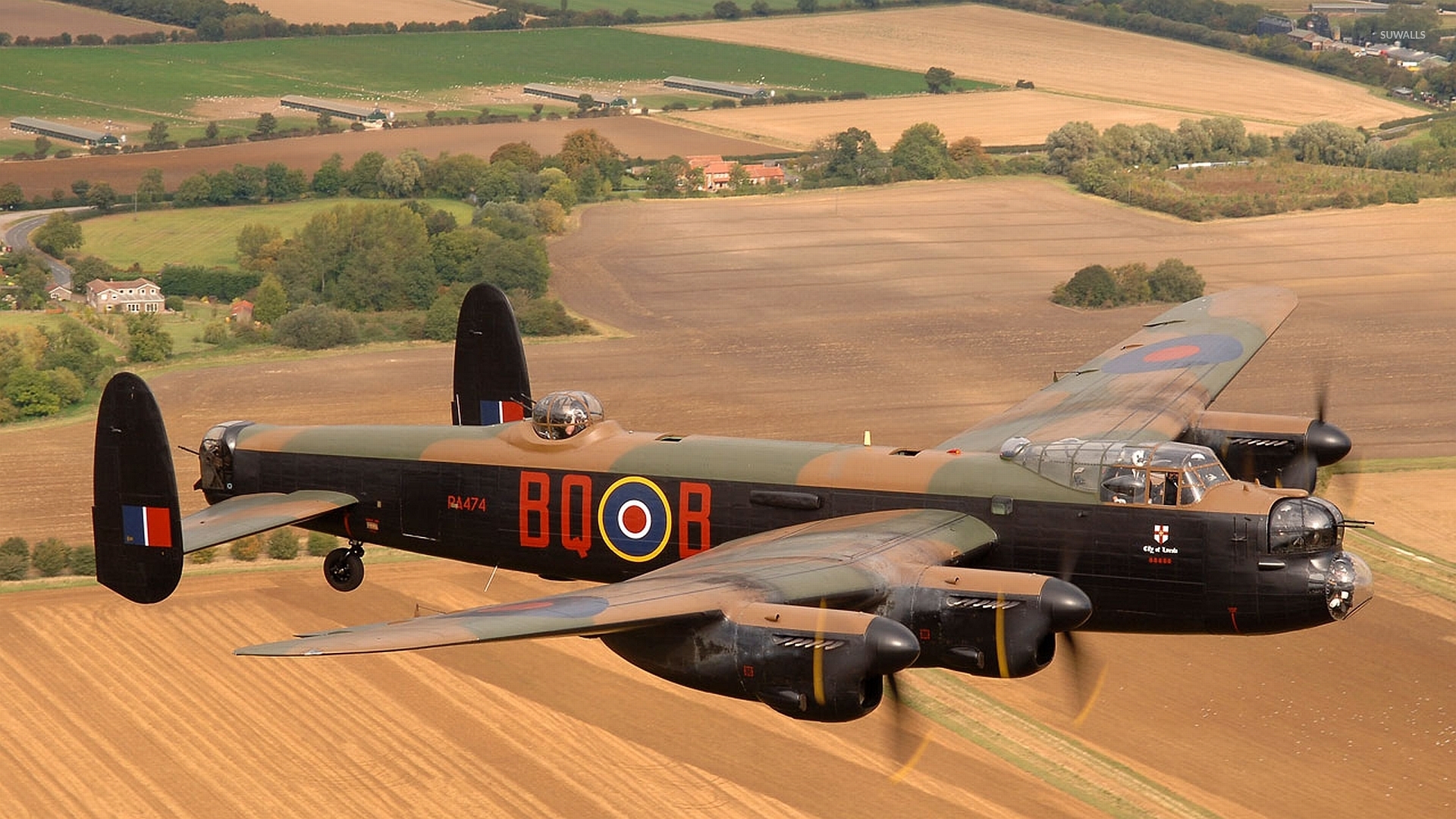 подбитый Avro 683 Lancaster без смс