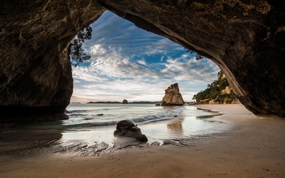 Cathedral Cove wallpaper