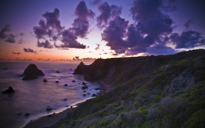 Purple sunset at the coast wallpaper