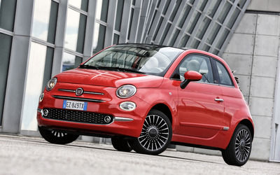 2016 Red Fiat 500 parked Wallpaper