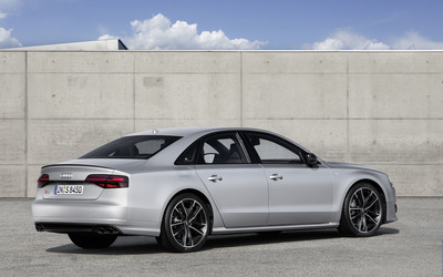2016 Silver Audi S8 parked wallpaper