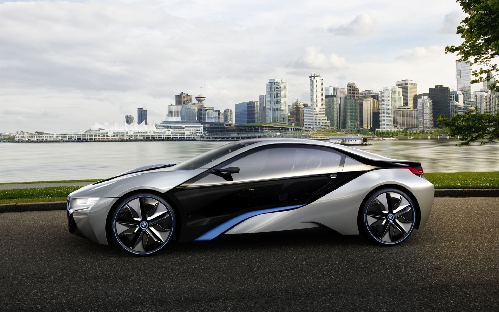 Side view of a BMW i8 wallpaper - Car