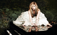 Avril Lavigne [24] wallpaper 1920x1200 jpg