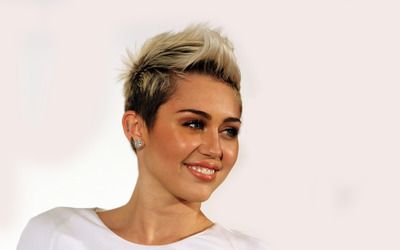 Miley Cyrus [28] Wallpaper