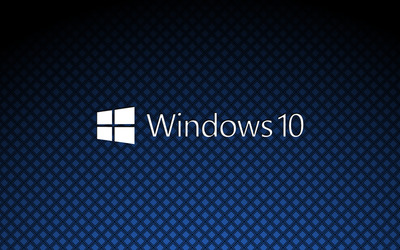 Windows 10 on square pattern wallpaper