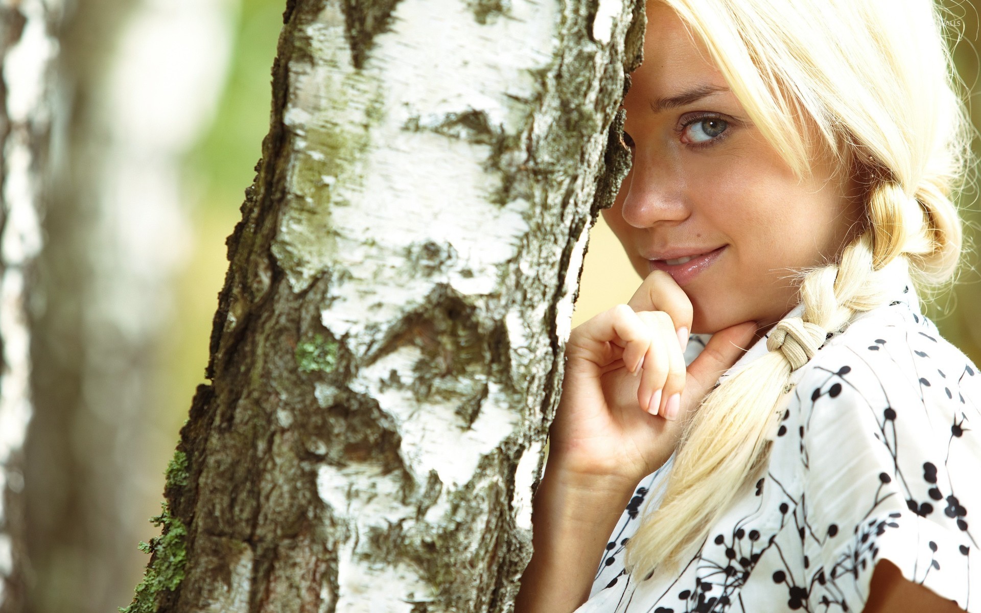 Blonde Hiding Behind A Tree Wallpaper Girl Wallpapers 44118 