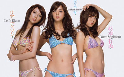 Leah Dizon, Nozomi Sasaki and Yumi Sugimoto Wallpaper