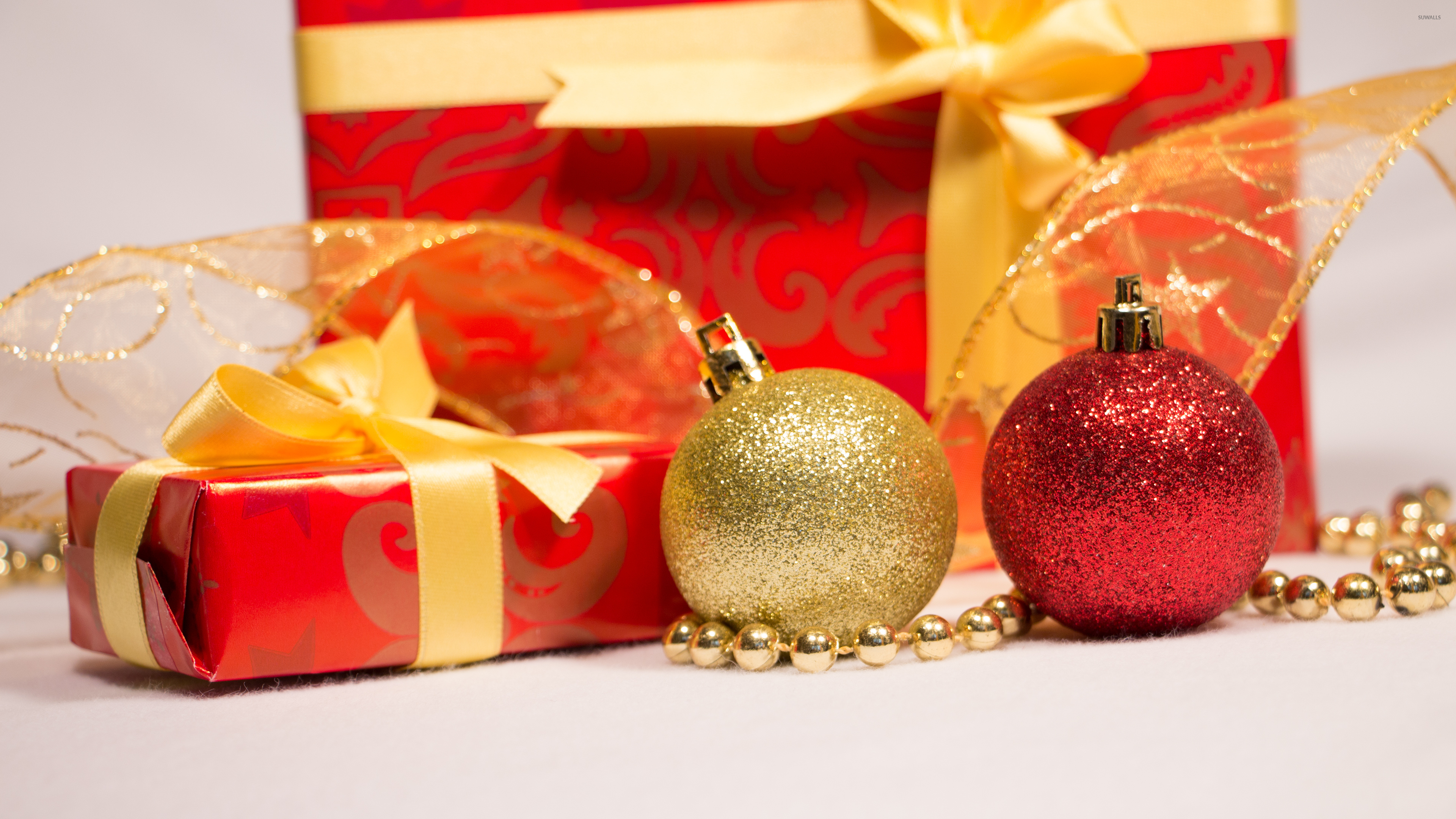 Christmas presents and baubles wallpaper - Holiday wallpapers - #51716