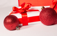 Christmas presents with two red baubles wallpaper 3840x2160 jpg