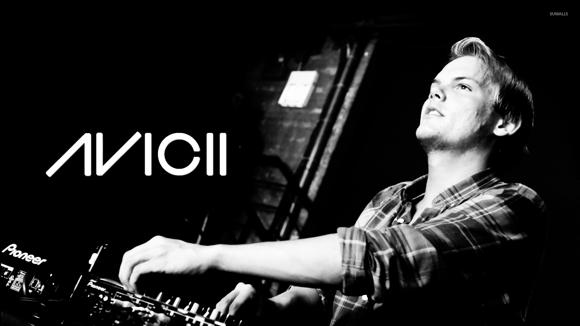Download Avicii wallpapers for mobile phone free Avicii HD pictures