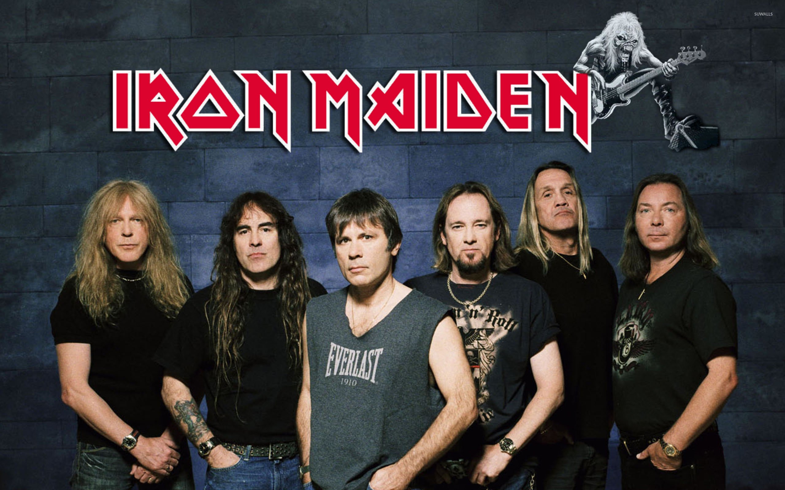 Iron maiden russia. Группа Iron Maiden. Рок группа Айрон мейден. Iron Maiden фото группы. Рок группа в Ирон майден.