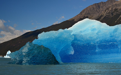 Blue melting glacier wallpaper