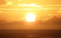 Bright sunset above the ocean wallpaper 1920x1200 jpg