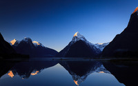 Lake reflecting the mountains wallpaper 2560x1600 jpg