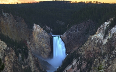 Lower Yellowstone Falls wallpaper