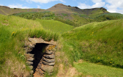 Tunnel in the hill wallpaper