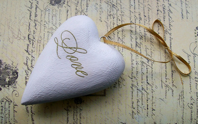 Love written on the heart Wallpaper