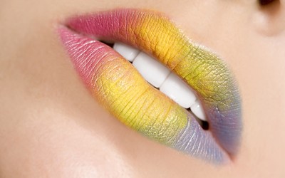 Rainbow Lipstick wallpaper