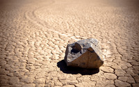 Rock in the desert wallpaper 2560x1600 jpg
