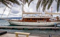 Yacht in harbor wallpaper 2880x1800 jpg