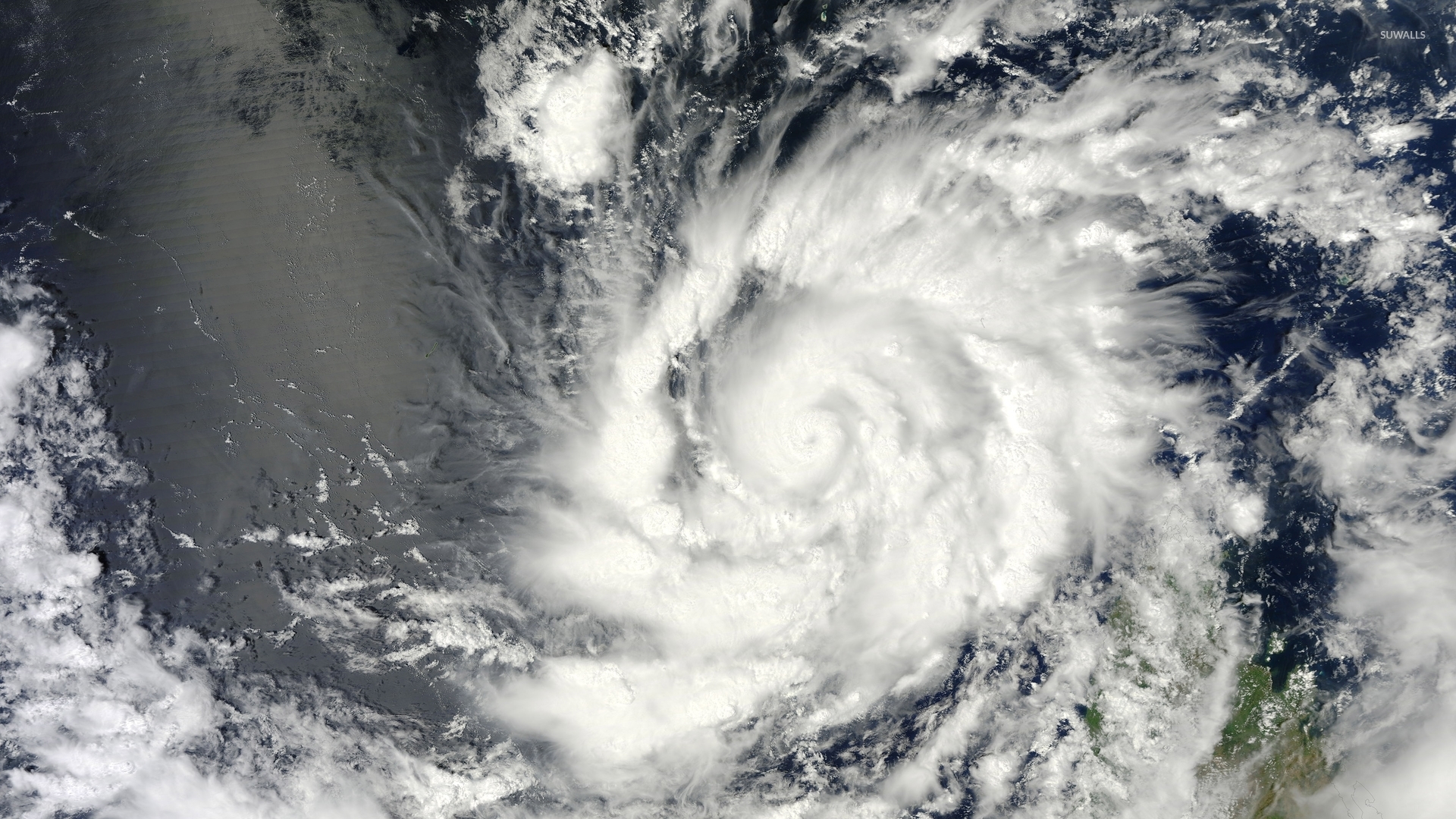 Cyclones in Mauritius: A Salacious Beauty to Behold