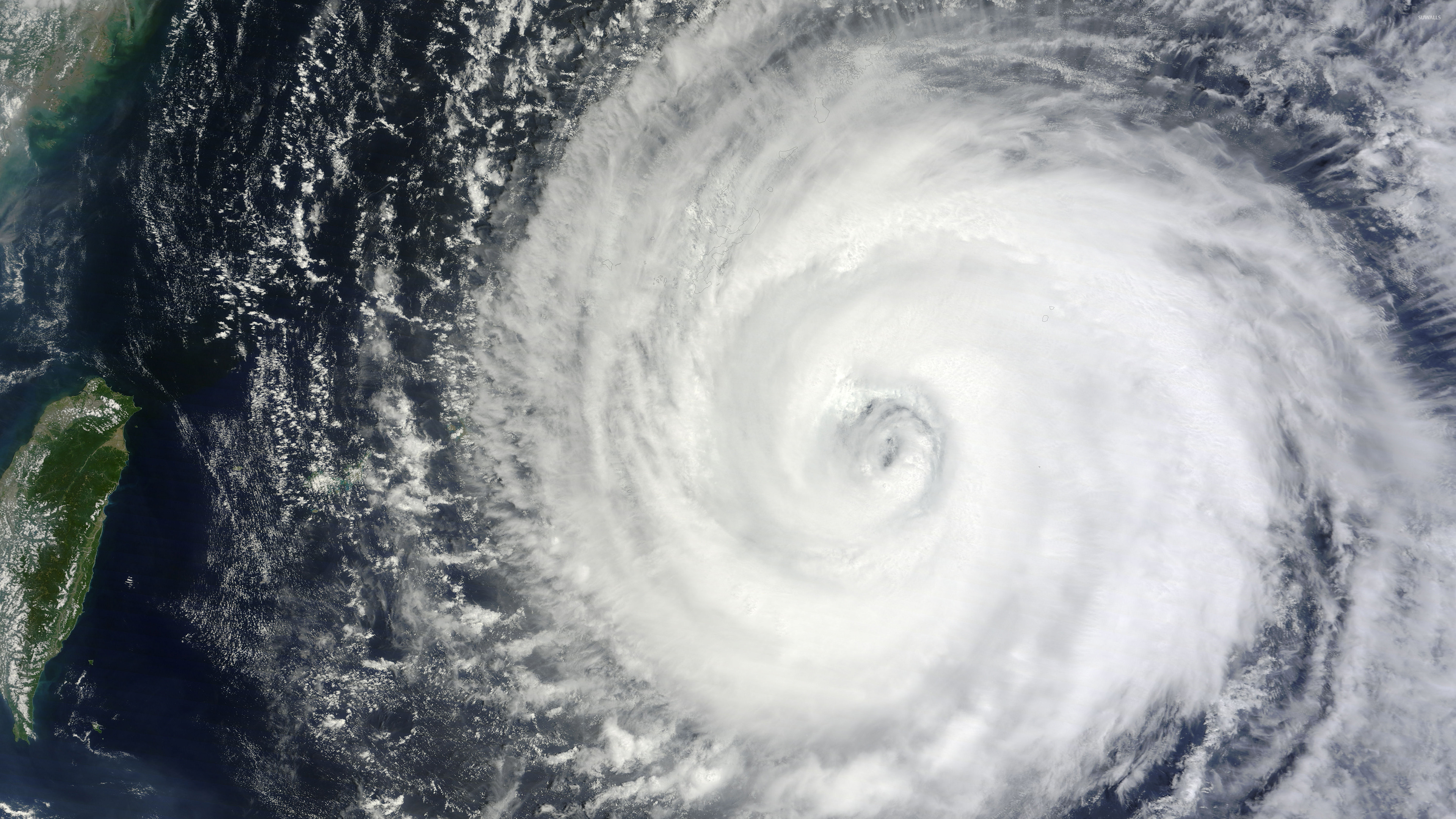 Тайфуны в тихом океане. Тайфун “Болавен”. Тропические циклоны Приморского края. Атлантический циклон. Тайфун mp3