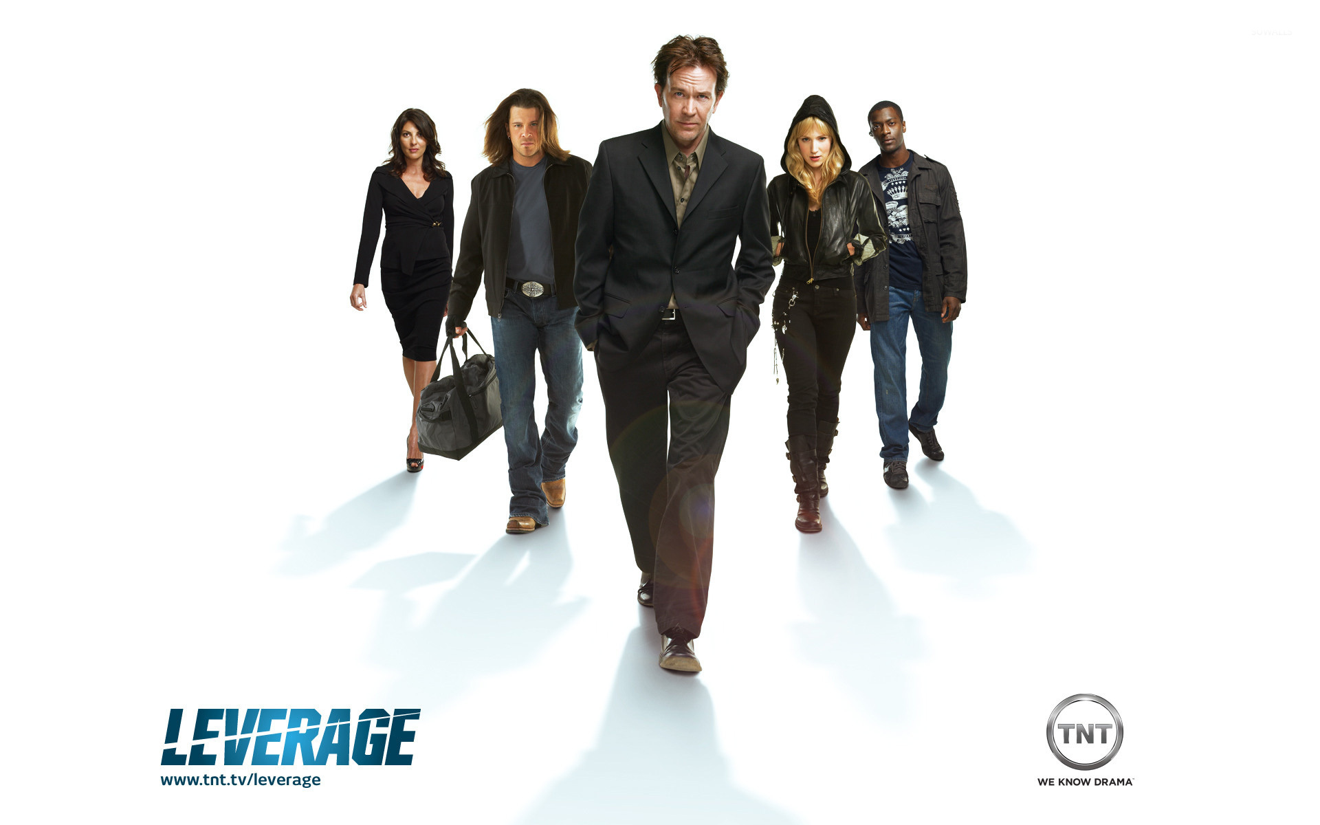 Воздействие. Грабь награбленное сериал. Leverage группа. Воздействие leverage. Грабь награбленное / воздействие.