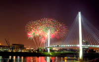 Fireworks over the Missouri River wallpaper 1920x1200 jpg