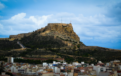 Santa Bárbara Castle on Mount Benacantil Wallpaper
